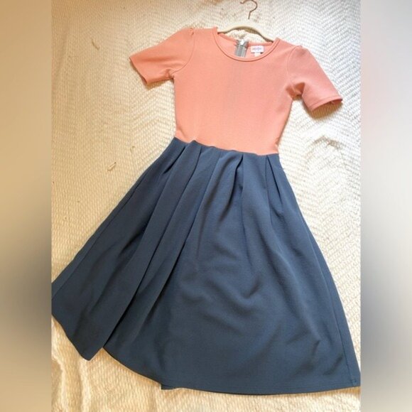 LulaRoe Two-Tone Fit & Flare Amelia Midi Dress Size XXS Light Peach & Slate Blue - Picture 3 of 8